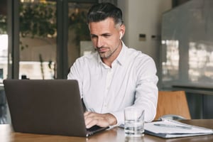 AdobeStock_208777505_Drobot Dean-min (1)